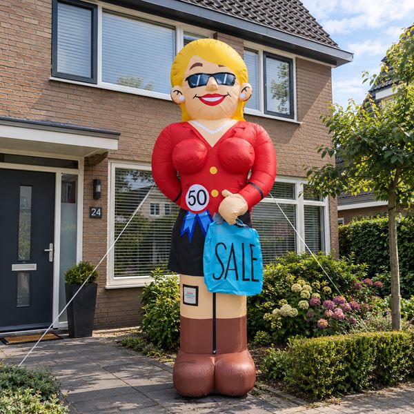 Sarah Abraham Express - opblaasbare Sarah Shoppend huren vrouw 50 jaar Sarah Abraham Express - opblaasbare Sarah Shoppend huren vrouw 50 jaar